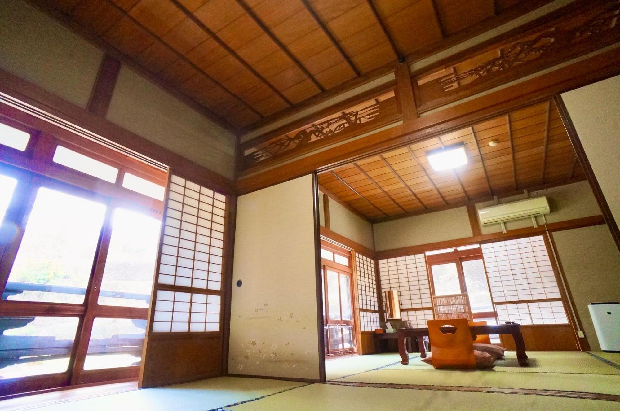 Takaosou Hotel Юфу Екстериор снимка