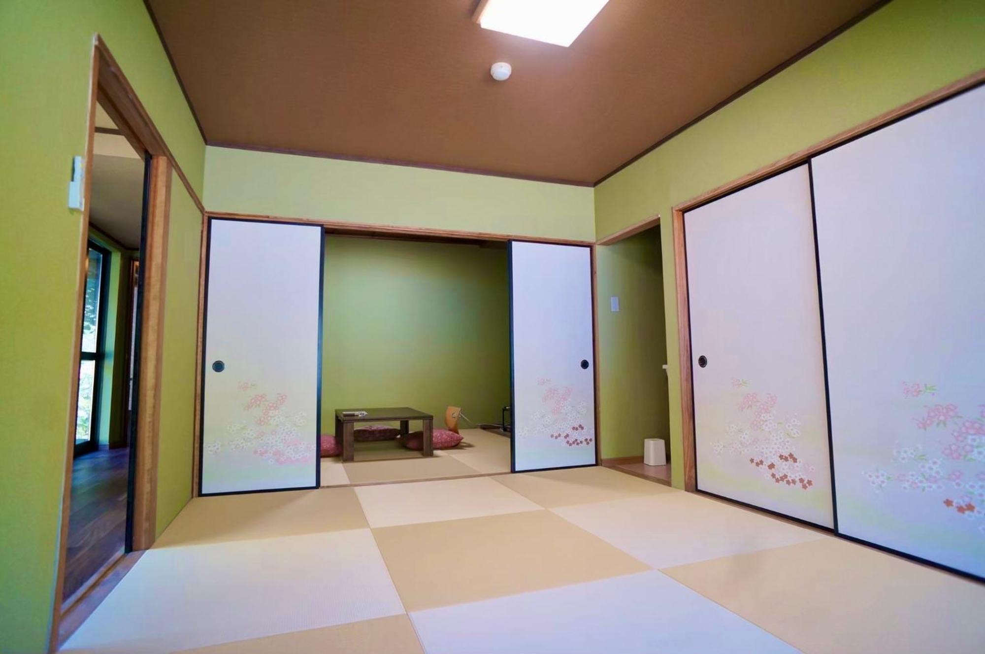 Takaosou Hotel Юфу Екстериор снимка