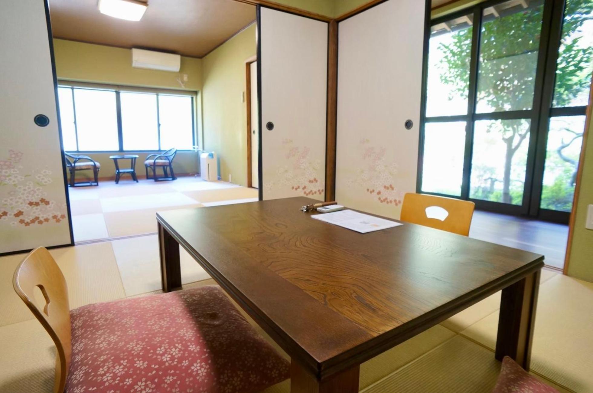 Takaosou Hotel Юфу Екстериор снимка