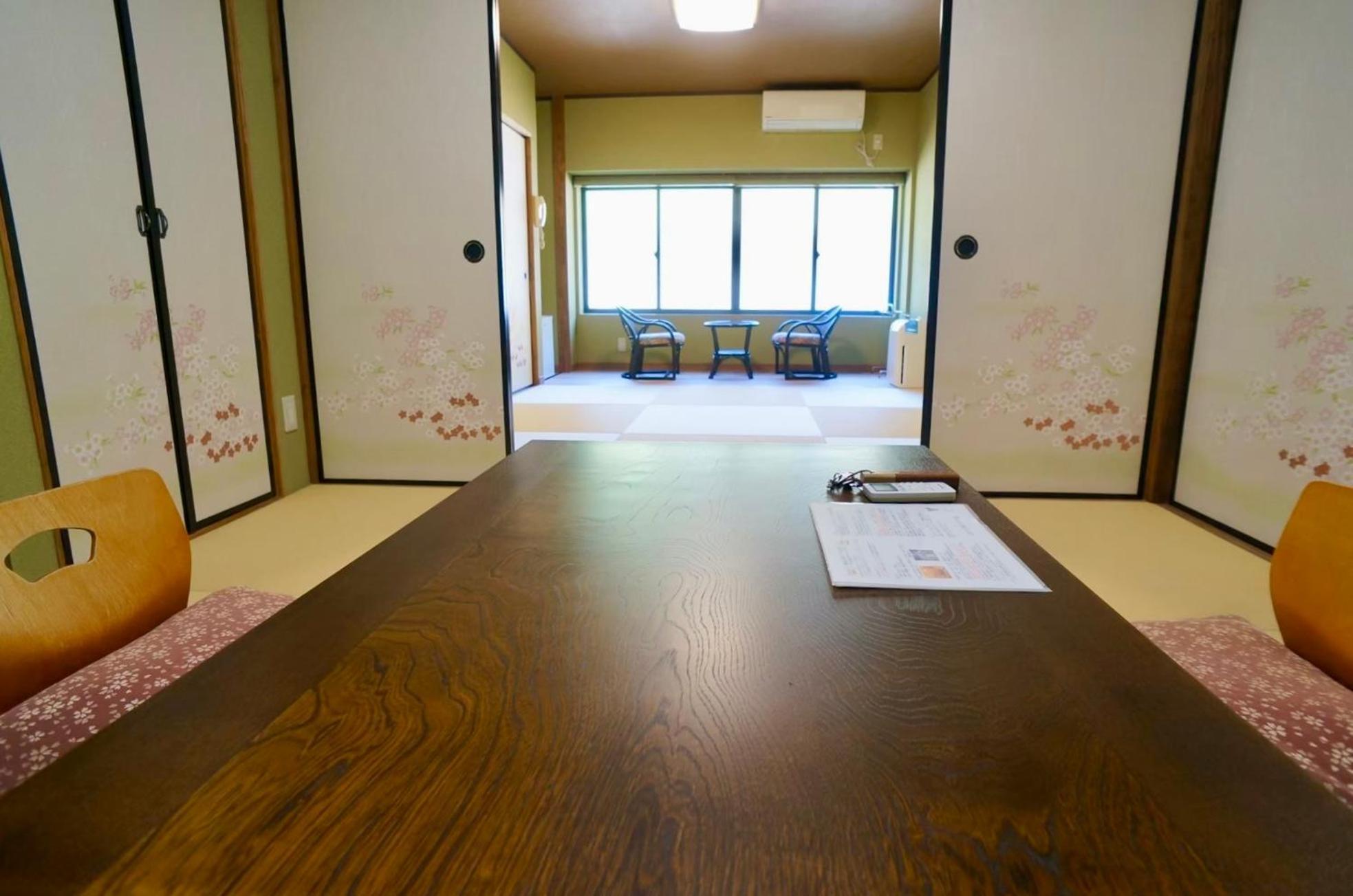 Takaosou Hotel Юфу Екстериор снимка