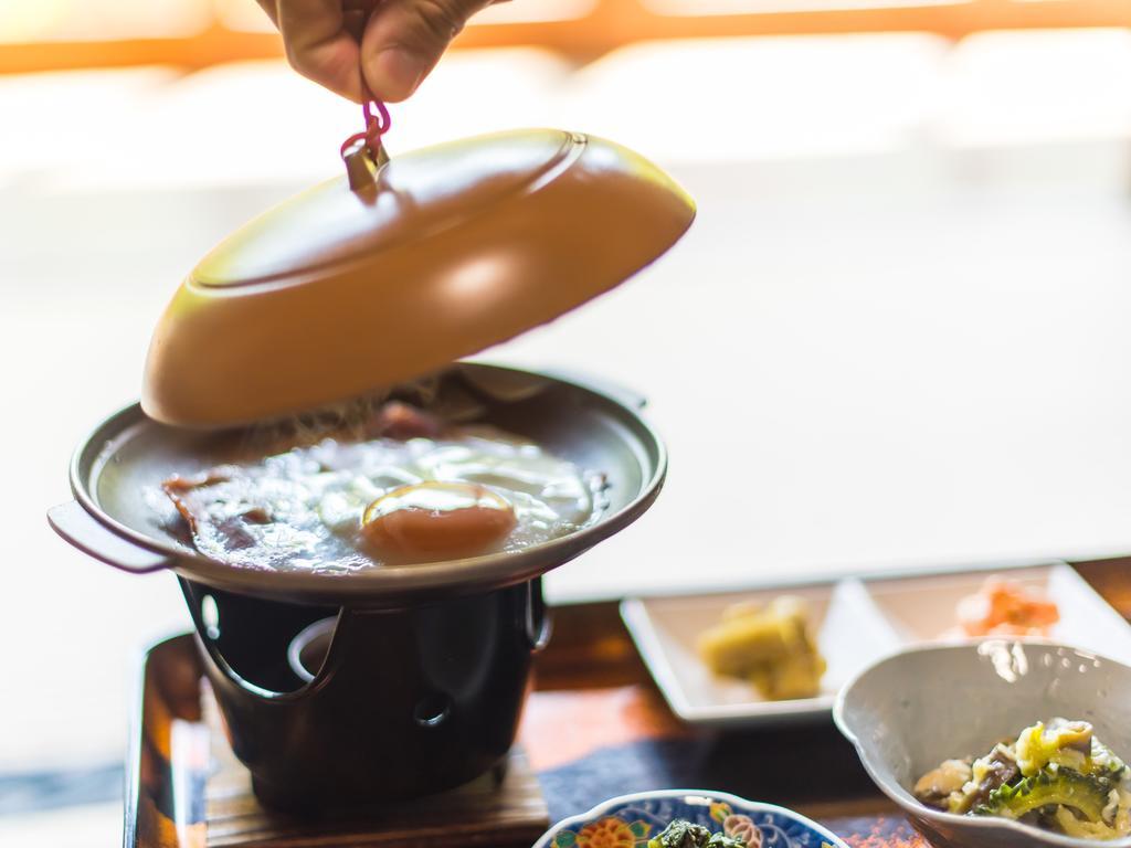 Takaosou Hotel Юфу Екстериор снимка